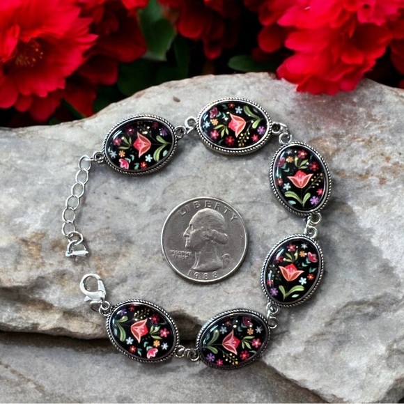 Gorgeous floral clear cabochon dome bracelet Stainless Steel Adjustable 7”-8” - Picture 14 of 15